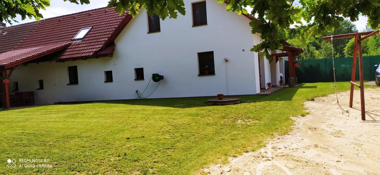 Apartmany Natalie Dvory nad Luznici Εξωτερικό φωτογραφία