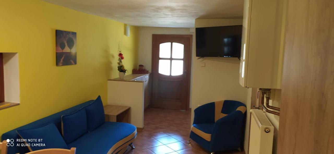 Apartmany Natalie Dvory nad Luznici Εξωτερικό φωτογραφία