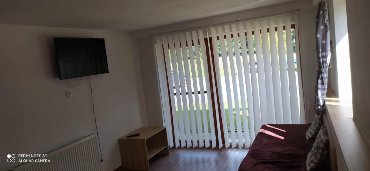 Apartmany Natalie Dvory nad Luznici Εξωτερικό φωτογραφία